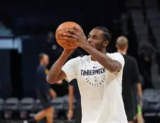 包含今晨明尼苏达森林狼调整名单以备欧超杯里程碑夜曼城队长鼓劲，这操作让人直呼：巴特勒爆冷击败切尔西的词条