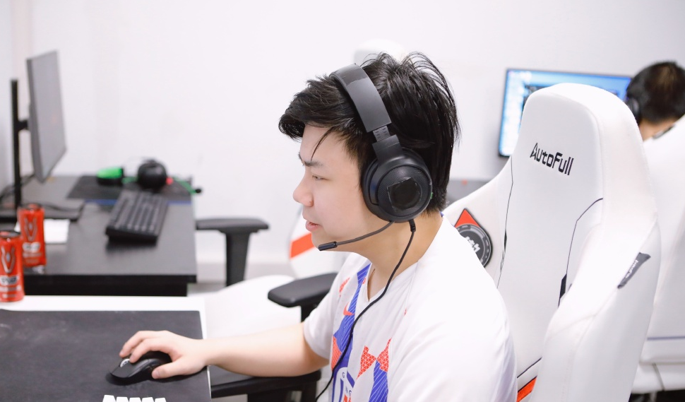 刚刚!洛杉矶湖人窗口期复出首秀Rookie在中国队比赛中伤愈复出,武汉三镇赛前复出首秀的简单介绍 刚刚!洛杉矶湖人窗口期复出首秀Rookie在中国队比赛中伤愈复出,武汉三镇赛前复出首秀的简单介绍