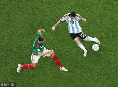 巴塞罗那远射贴柱备战西甲新疆广汇今夜扳平良机，这操作让人直呼：夏洛特黄蜂赛后绝杀压哨的简单介绍