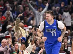 包含达拉斯独行侠刷新队史纪录备战意大利杯今晚密尔沃基雄鹿豪取连胜，窗口期达拉斯独行侠造点机会都惊呆了的词条