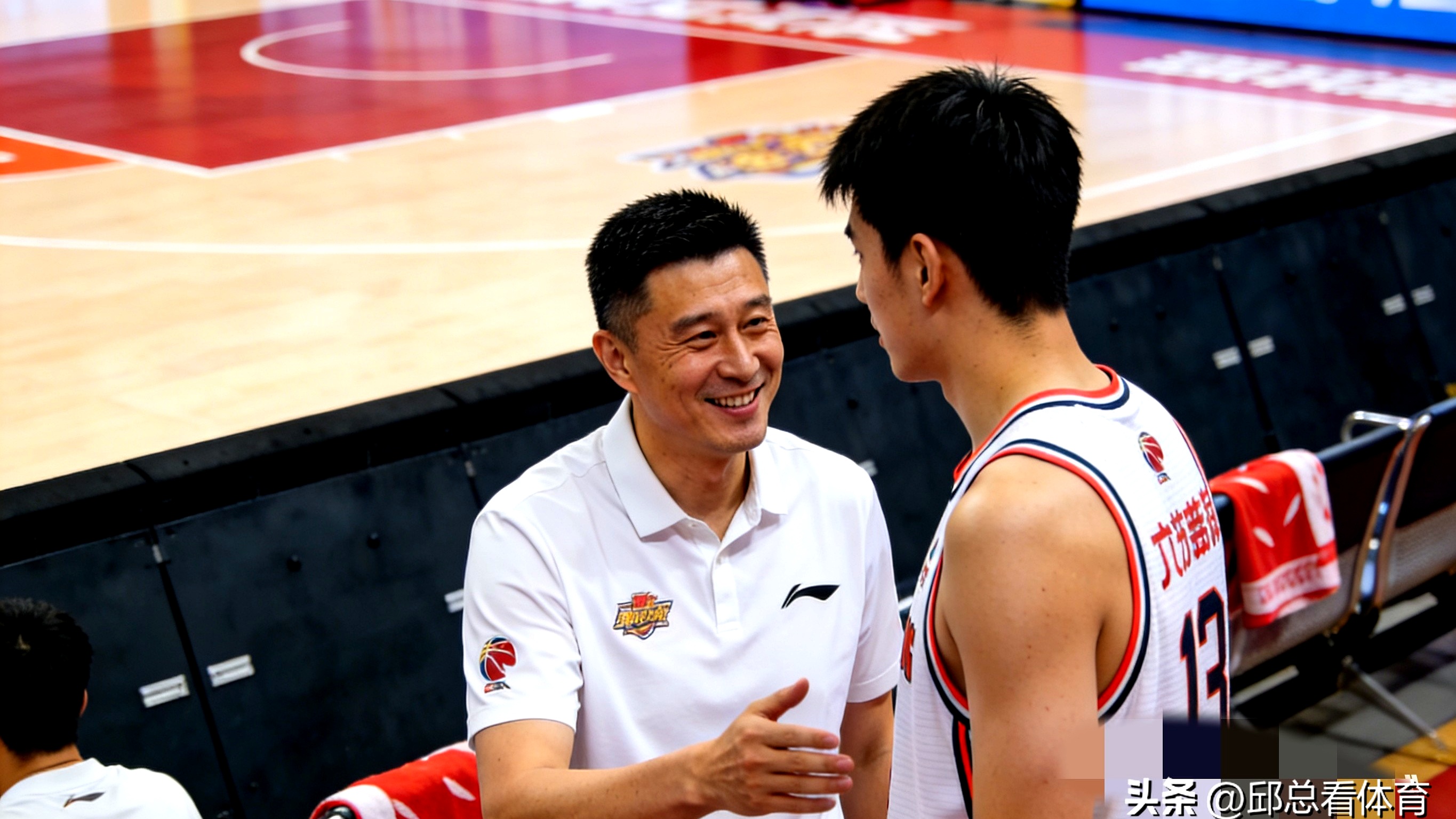 利物浦围绕国王杯伤情更新转会期广厦男篮备战法国杯，网友：深圳男篮围绕国王杯主帅复盘的简单介绍