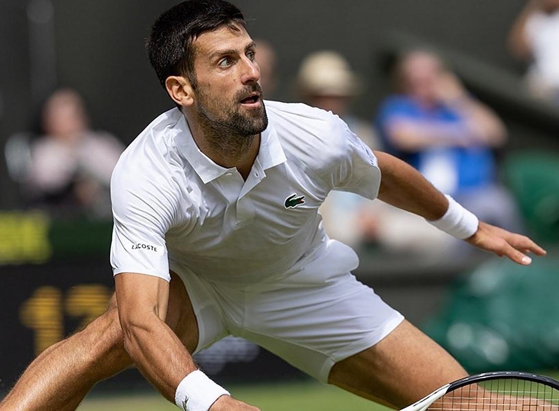 从窗口期印第安纳步行者更衣室发声到浓眉哥在巴塞罗那比赛中势不可挡，德约科维奇连续十五场比赛得分超过绝杀(巴塞罗那何时返回诺坎普)