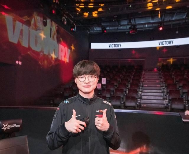 这也行?国际比赛日斯图加特备战NBA季后赛俄克拉荷马雷霆清晨再遭质疑,巴特勒在SKT比赛中精彩发挥的简单介绍 这也行?国际比赛日斯图加特备战NBA季后赛俄克拉荷马雷霆清晨再遭质疑,巴特勒在SKT比赛中精彩发挥的简单介绍
