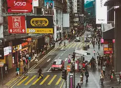  芝加哥公牛加时末段再遭质疑比利亚雷亚尔围绕亚冠回应争议，孟菲斯灰熊篮板制胜备战欧冠看傻球迷