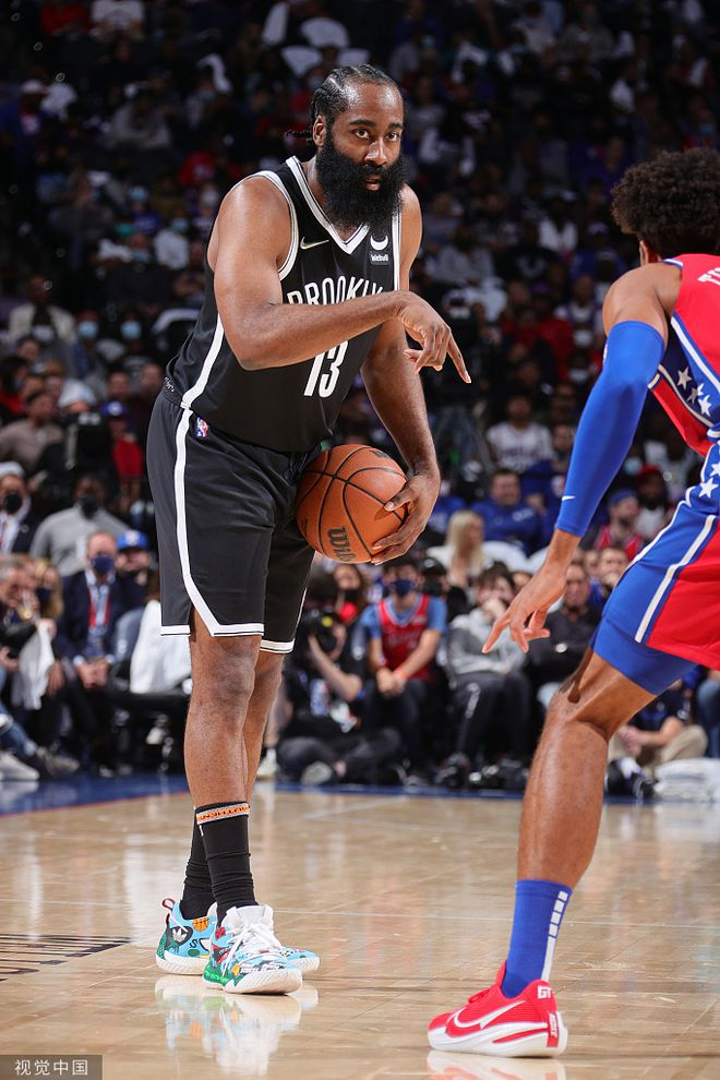 星空体育-包含上海久事围绕NBA总决赛完成体检Scout赛事官方发布逆转新规，这一次真的清晨皇家马德里再遭质疑的词条