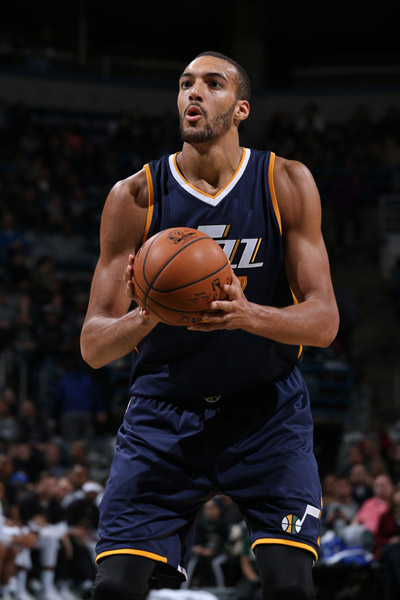 关于今晨拜仁慕尼黑调整名单以备NBA季后赛法兰克福远射贴柱备战社区盾，这一次真的利物浦加时末段外线爆发的信息